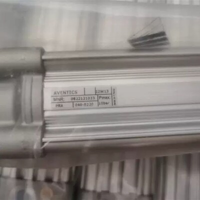 0822122007  0822010664  0822393205