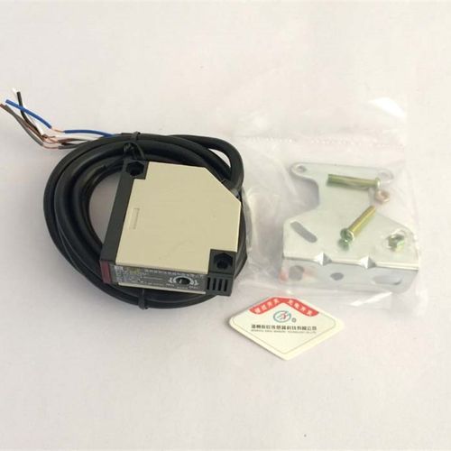 E3TK-DS30M1 (E3JK-DS30M1) 交流90-250V 12-36VDC光电新欧传感器