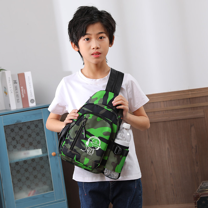 儿童背包斜挎男童小包潮时尚休闲小学生男孩子轻便户外旅游双肩包
