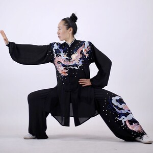 男夏长款a黑太极服表演女武术练功比赛服秋贴纱绣蛟龙订做