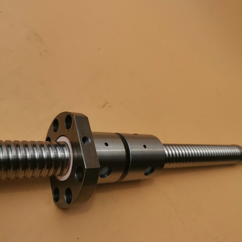 研磨滚珠丝杠丝杆FD3210*730,920,1150,1300,1500双切边螺母