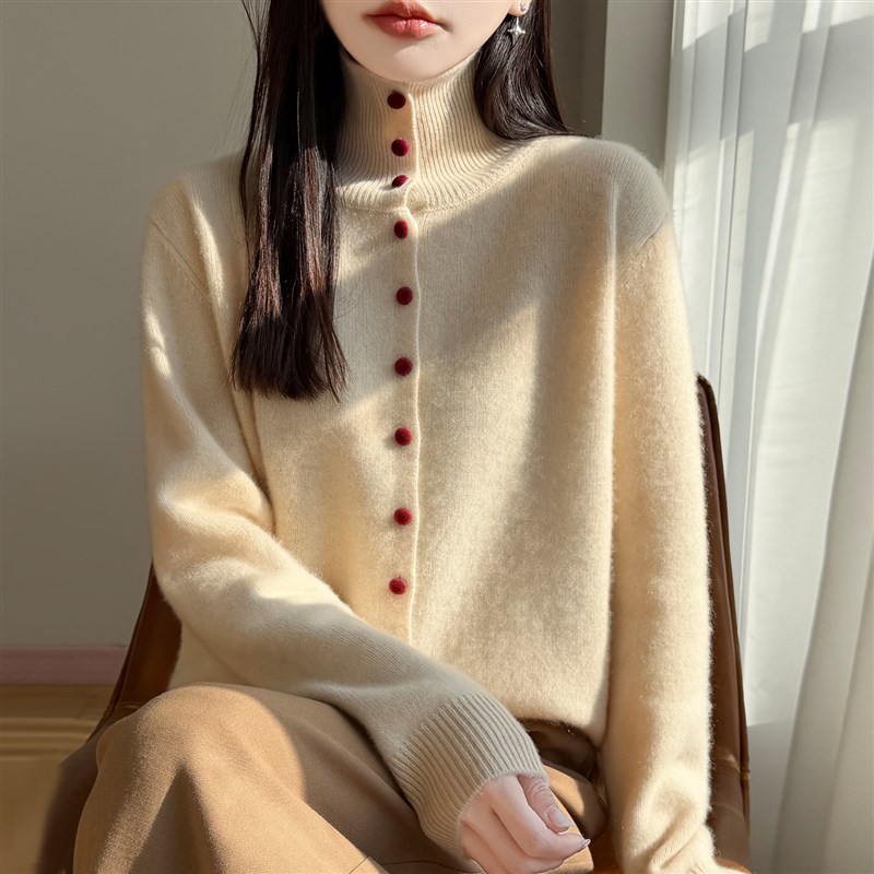高领加厚精纺羊毛衫女2026新款纯色钮扣针织毛衣外套宽松羊绒上衣