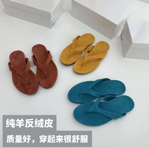 LP夏季新款老钱风羊反绒人字拖女夏外穿平底防滑软底沙滩度假凉拖