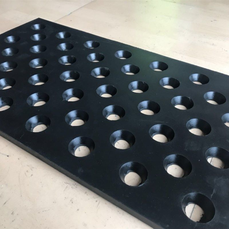 抛丸机耐磨d漏砂板吊钩抛丸机配件漏沙板喷砂机橡胶落沙板