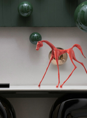 新中式铸铁红色抽象o马客厅摆设现代简约家居玄关博古架样板房摆