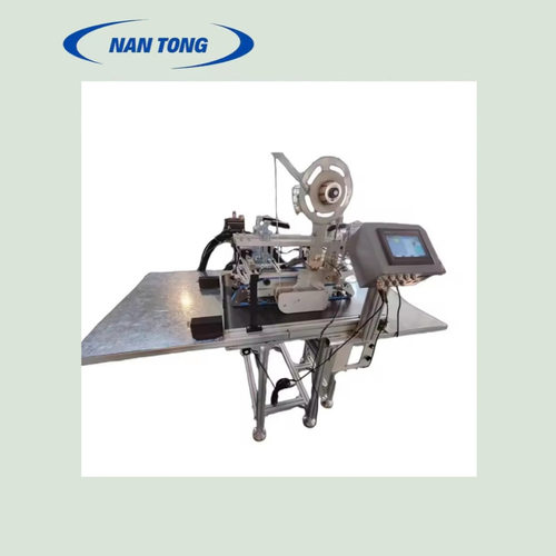 工厂自主研发生产 热熔胶纸箱粘合纸箱传送平台操作方便