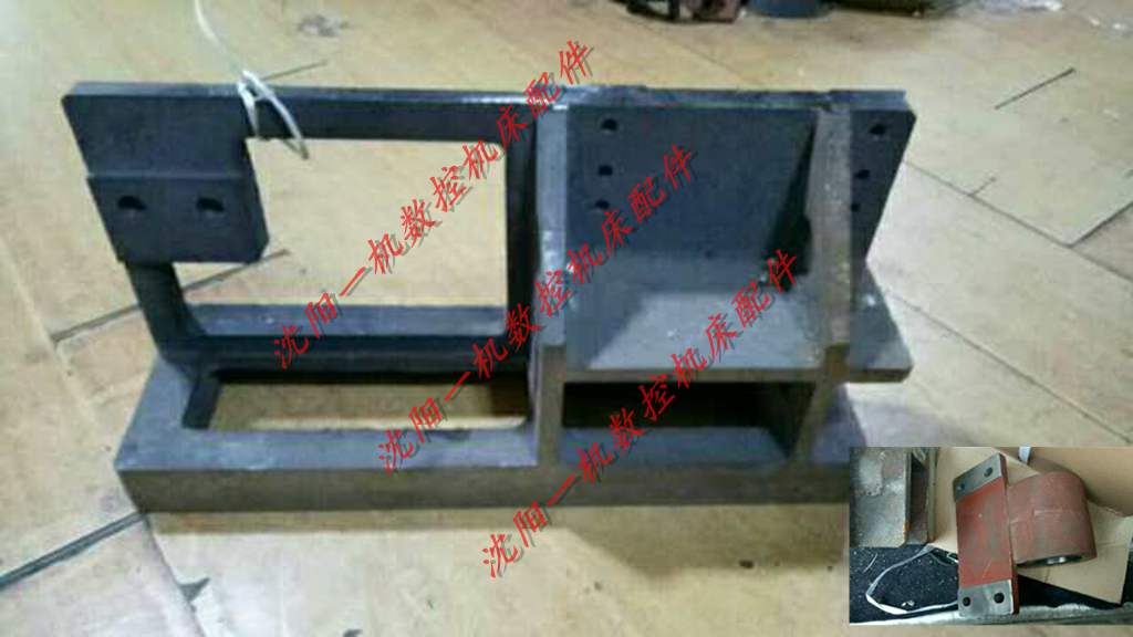 大连数控机床CKA6150 纵向丝杠 Z轴丝杠 支架 箱体 丝杠座一套