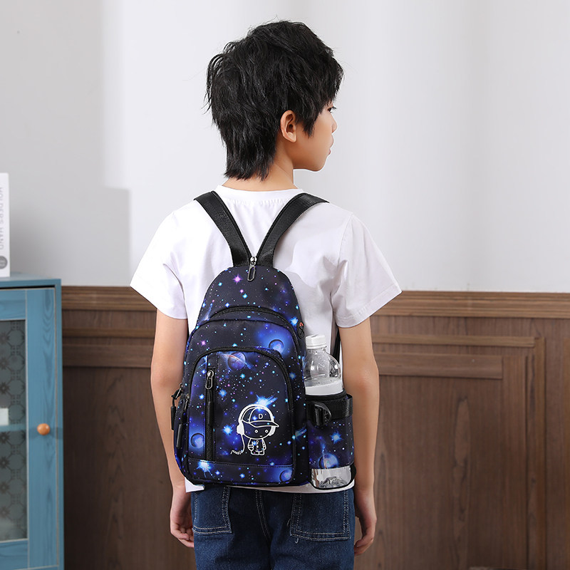 儿童背包斜挎男童小包潮时尚休闲小学生男孩子轻便户外旅游双肩包