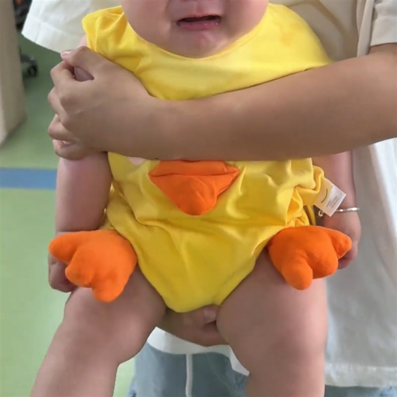 婴儿夏季新款连体纯棉哈衣男女宝宝卡通呆萌可爱宽松短袖爬行服