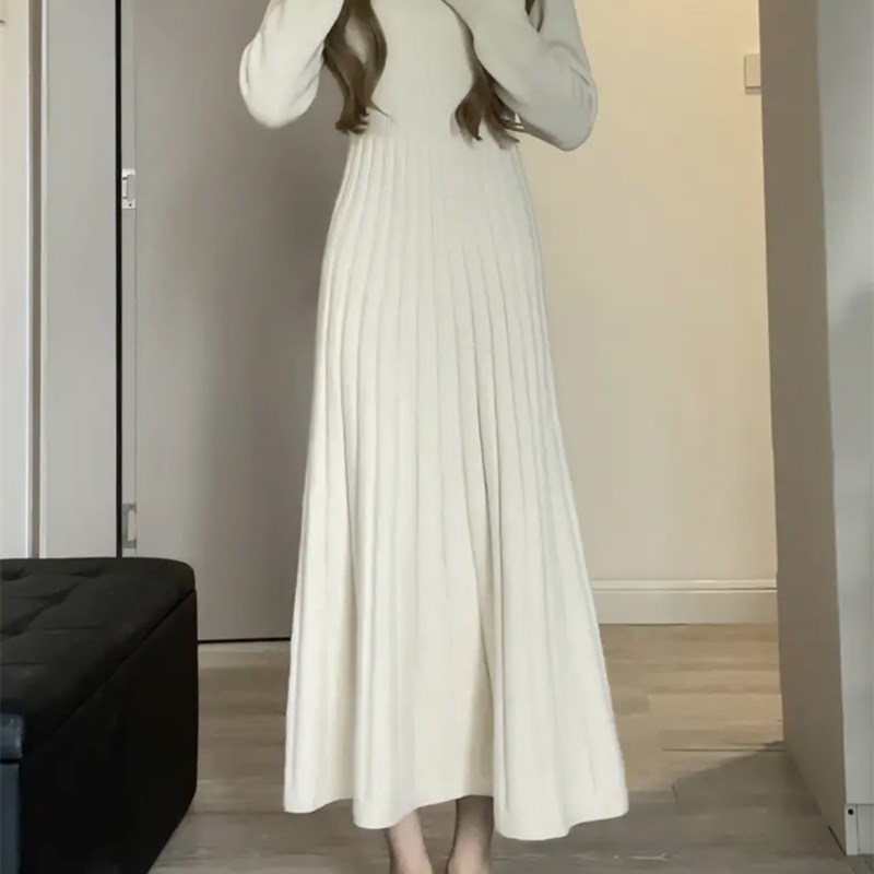 韩版奶系穿搭温柔慵懒风针织洋装女长版内搭打底毛衣裙子秋冬季
