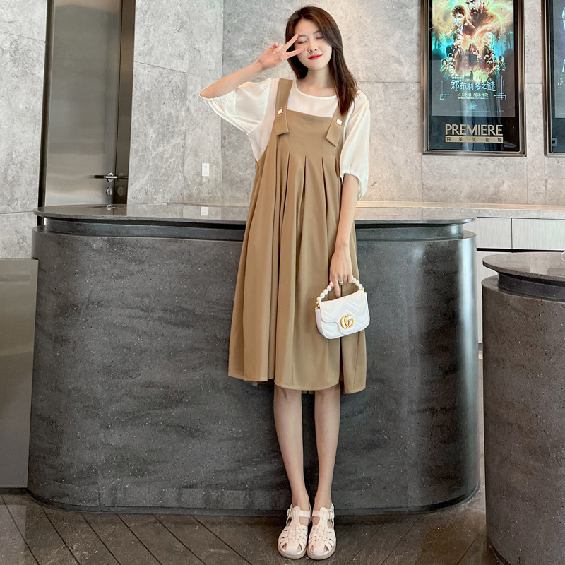 孕妇连衣裙2023夏装新款韩版宽松洋气上衣复古高级感背带裙两件套