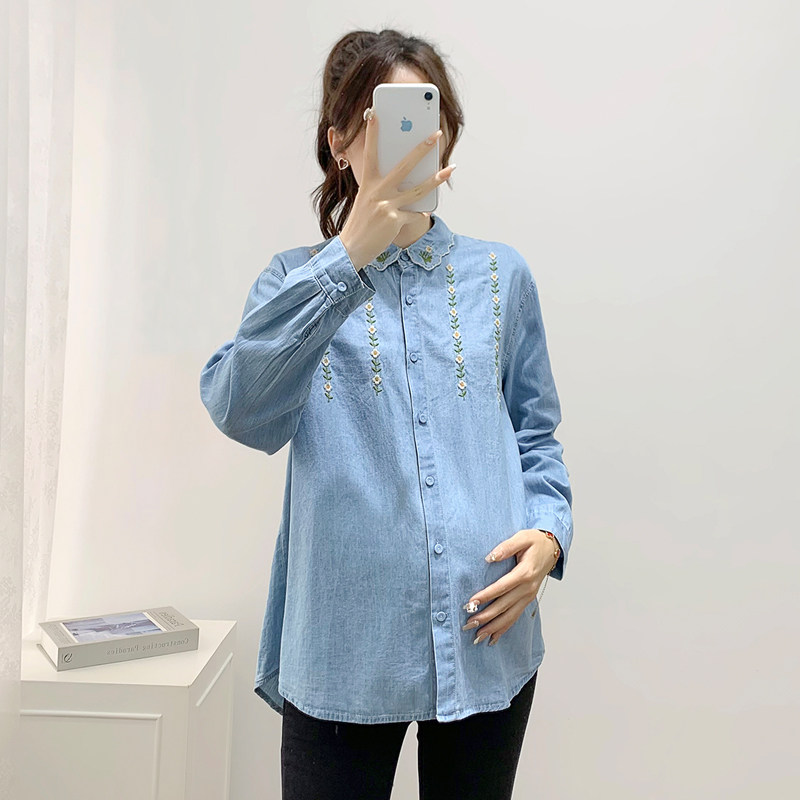 孕妇衬衫春秋季新款长袖牛仔衣刺绣休闲大尺码宽松开衫上衣时尚衬