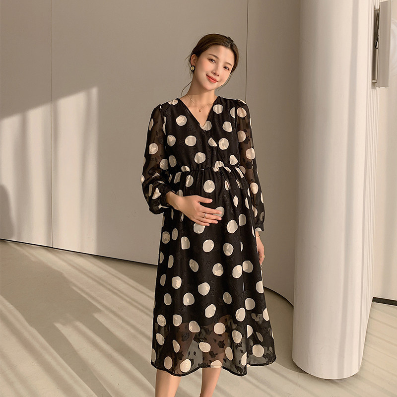 孕妇夏装雪纺连衣裙高级感春秋中长款2025夏季赫本风黑色波点裙子
