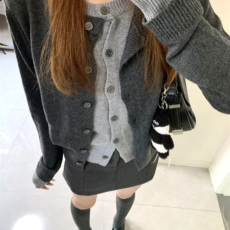 灰色假两件针织开衫女秋冬老钱风穿搭小个子宽松毛衣外套短款上衣