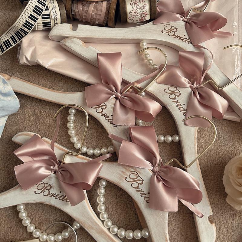 结婚婚礼拍照覆古中式喜字实木衣架 西式婚纱礼服西装伴手礼衣架