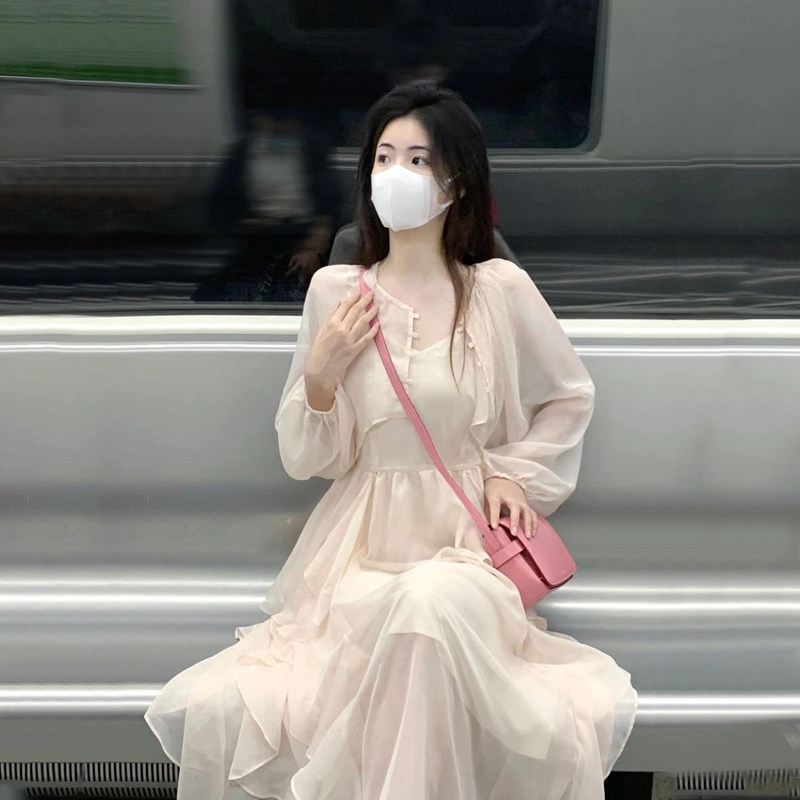 法式初恋仙女连衣裙女夏2023温柔不规则荷叶边吊带长裙两件套春秋
