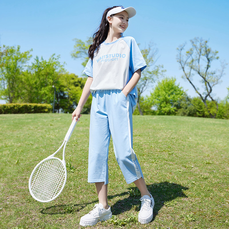 初中生运动套装T恤短袖班服2025夏季两件套少女七分裤高中生上衣