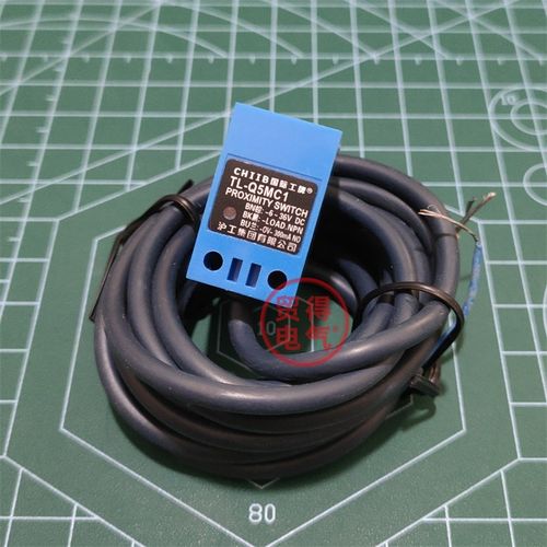 TL-Q5MC1升级款沪工CHIIB方形接近开关C2 D1 D2 F1 Y1传感器OMKQN