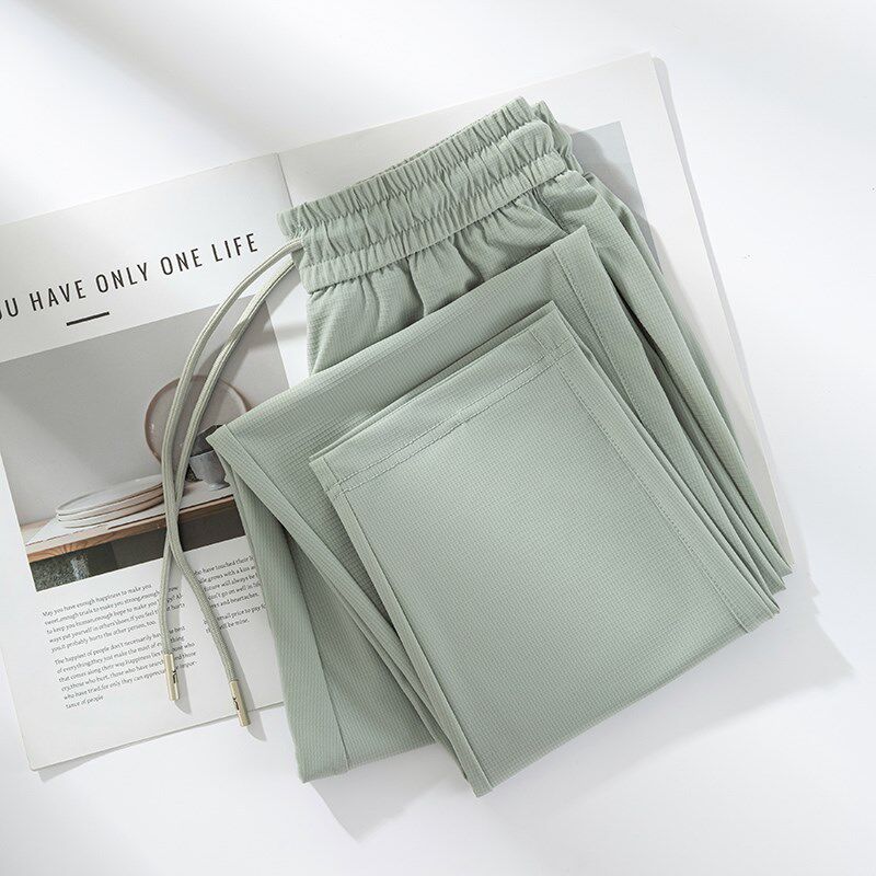 绿色冰丝运动裤女2025新款夏薄款九分速干垂感高腰小个子直筒长裤