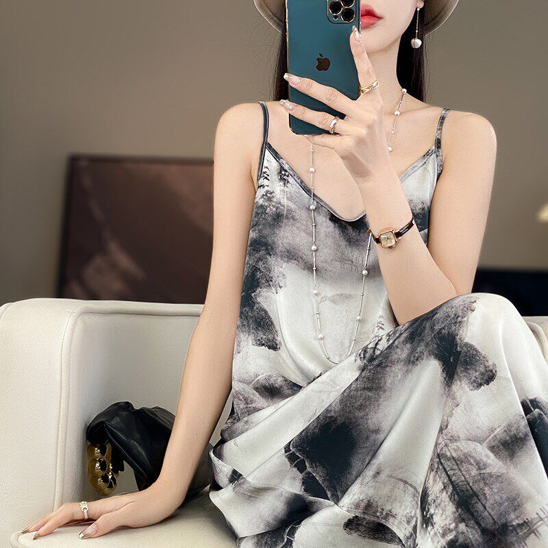 法式内搭吊带连衣裙碎花复古醋酸缎面水墨画印花复古打底小众长裙