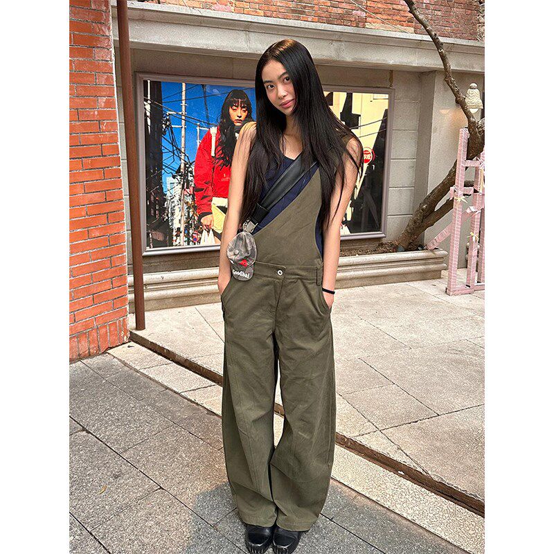军绿色弯刀工装裤女夏季可拆卸单肩背带直筒宽松休闲裤垂坠长裤子