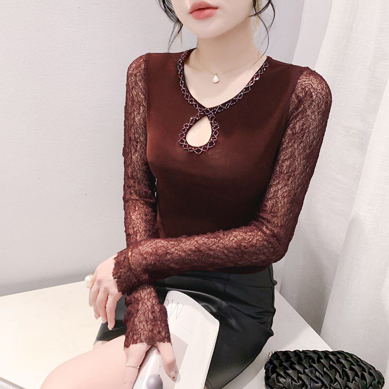时髦女人味镂空钉钻上衣女春秋气质蕾丝拼接丝绒打底衫修身t恤潮