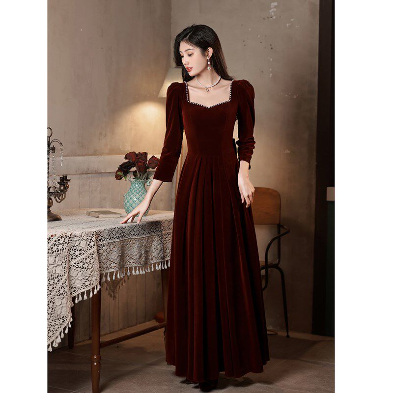 长袖敬酒服2024新款秋冬大码胖mm酒红色回门服新娘订婚礼服连衣裙