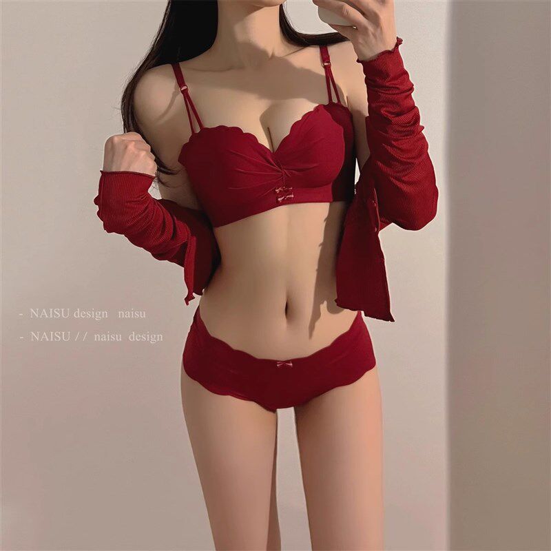 本命年红色内衣内裤套装女小胸聚拢上托收副乳无钢圈少女美背文胸