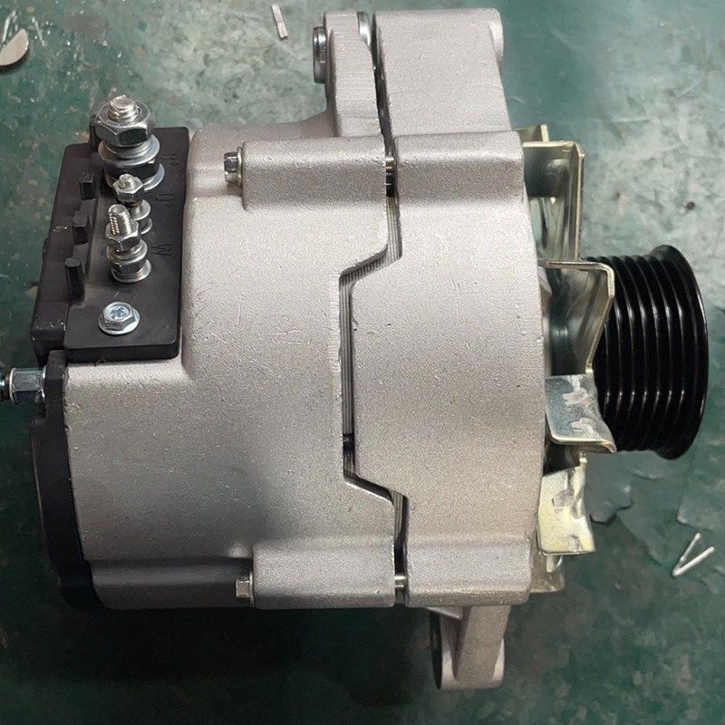 上柴6114f发电机D11-102-13+A发电机永定压路机发电机