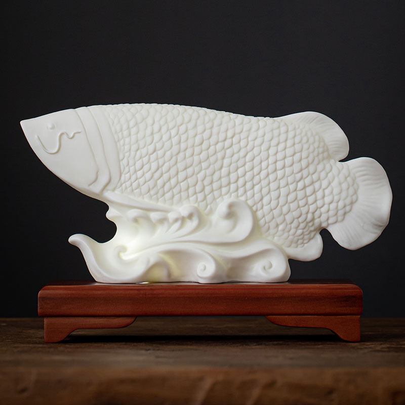 墨染留香白瓷招财金龙鱼工艺摆饰家居客厅创意前台店铺开业礼品