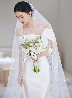 缎面鱼尾轻婚纱新娘法式一字肩简约高级感出门纱森系小拖尾礼服裙