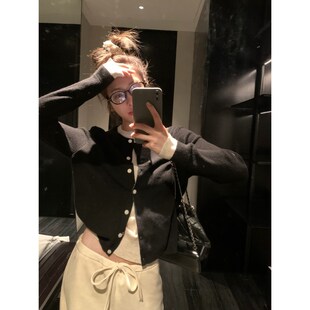 留下 1992 配色很绝的假两件针织衫开衫秋冬厚毛衣外套短款上衣女