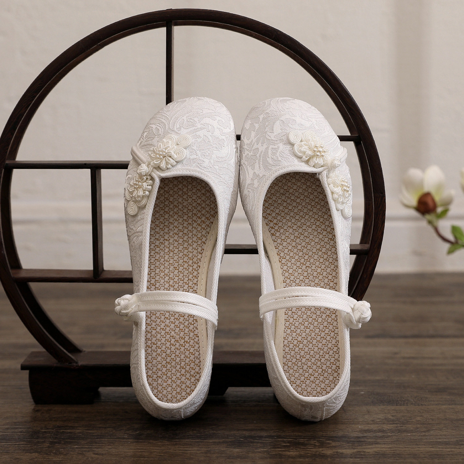 汉服鞋子女成人低跟绣花鞋女款夏季新中式轻国风鞋子旗袍配的鞋子