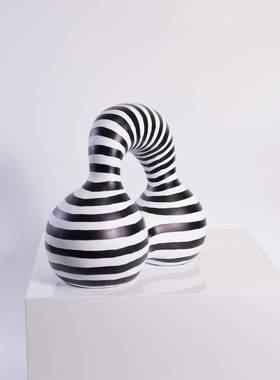 术现代几何条纹艺房摆件简约房间玄塑关客厅书工艺品B0550树脂雕