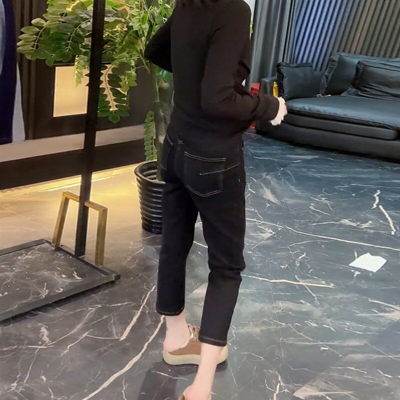 2024冬季爆款弹力显瘦窄版直筒牛仔裤加绒加厚修身百搭八分烟管裤