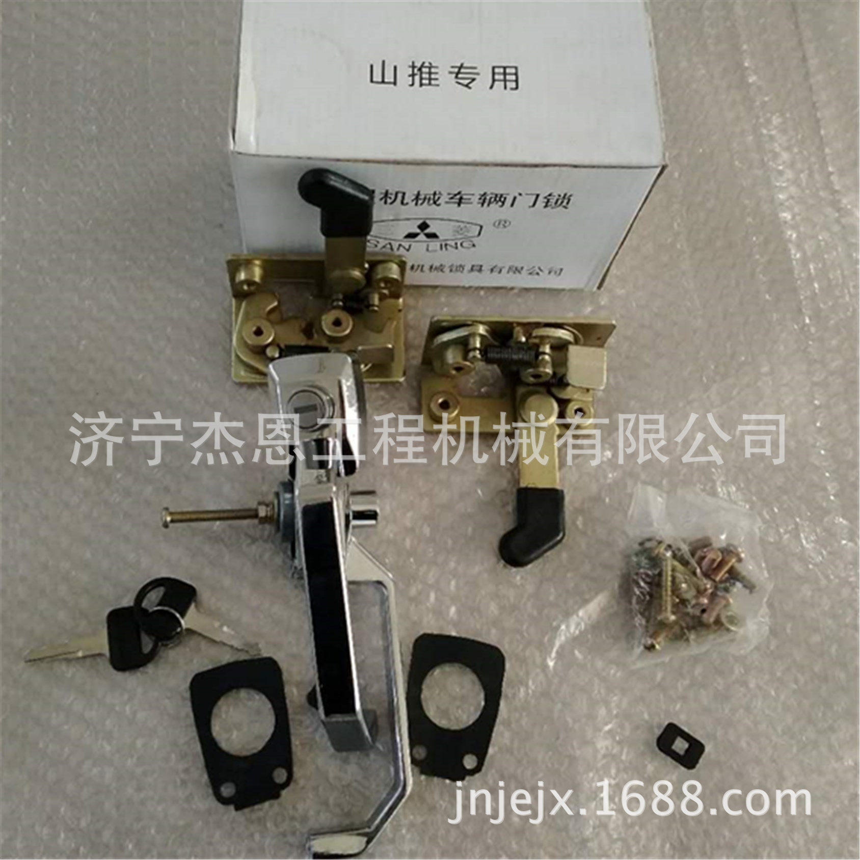 SD22山推驾驶室门锁门把
