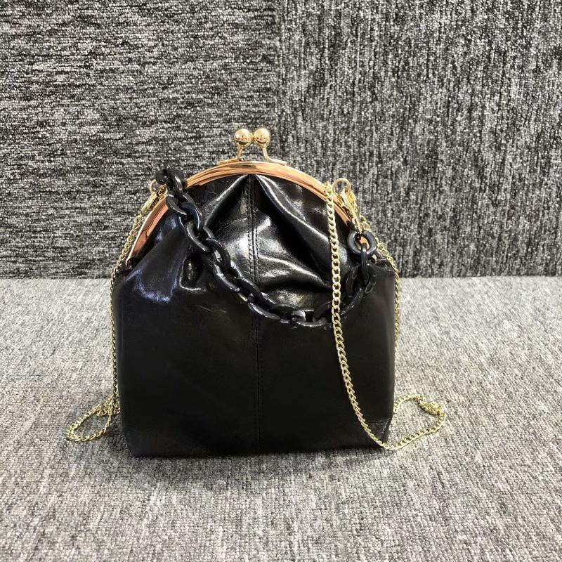 真皮女包韩版时尚复古风女链条单肩锁扣包头层牛皮女晚宴手提小包