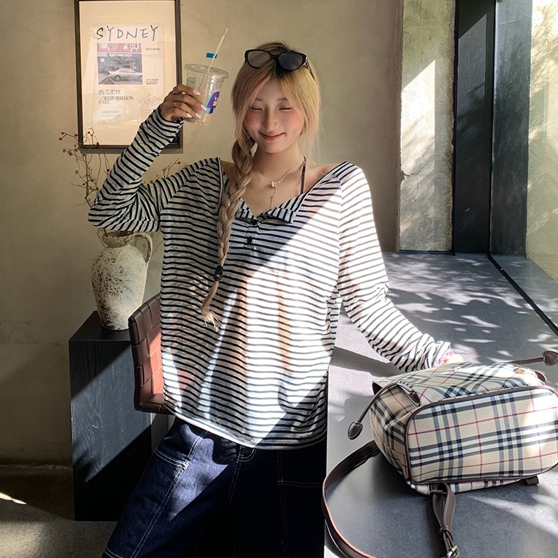 饭饭又饿瞭慵懒风撞色条纹防晒罩衫女夏季薄款辣妹半开领长袖上衣