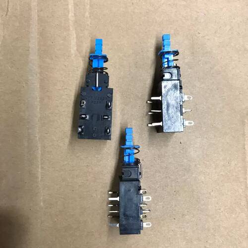 台产带锁电源开关jpp-2295m p227 7A 125V~ 4A 250V~12脚自锁开关