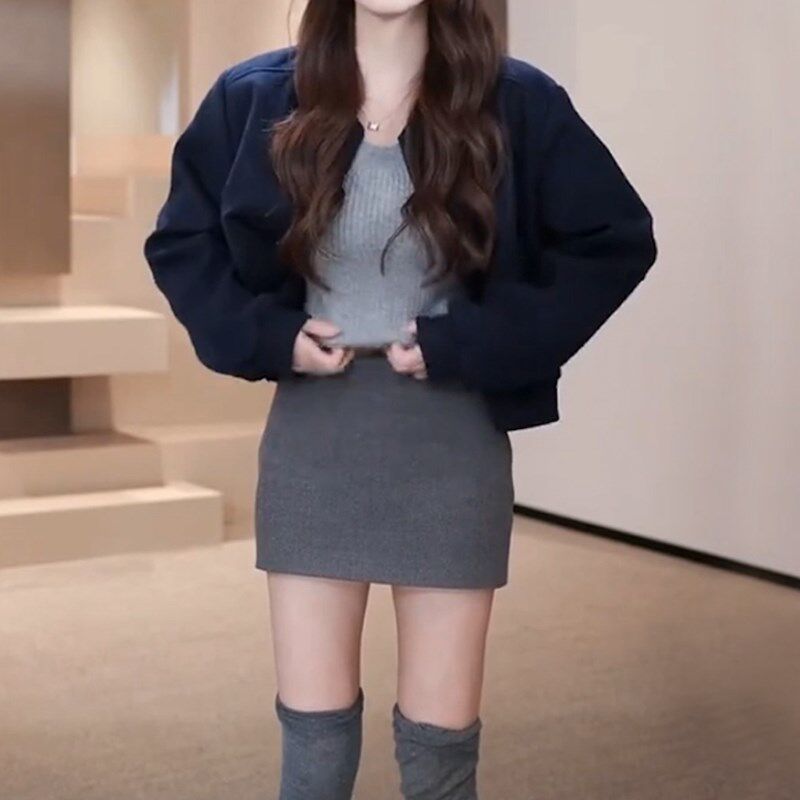 灰色毛呢短裙2025春秋款半身裙女高级感有安全裤中腰修身毛呢短裙