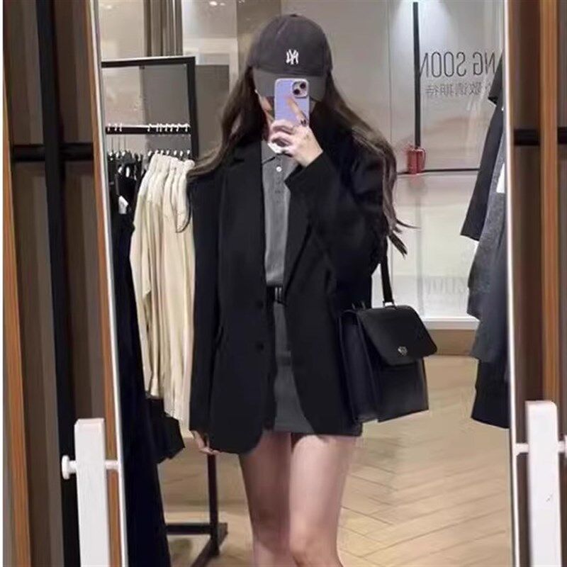 黑色休闲西装外套女小众设计感2025新款高级宽松常规西服上衣春秋