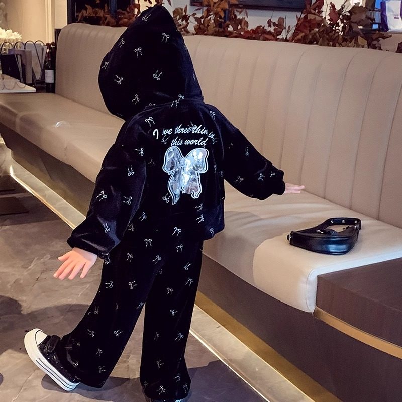 女童运动休闲套装春装2025新款宽松韩版设计连帽外套阔腿裤两件套