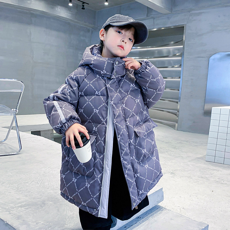 男童冬季韩系字母满印中长版羽绒服2023新款儿童冬装防风免洗外套