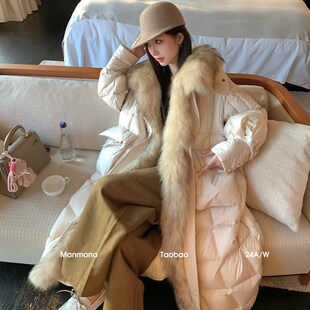黑白月光2024新款 休闲90白鹅绒外套 貉子毛皮草大毛领羽绒服女长款