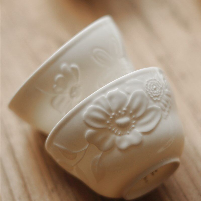日式轻奢骨瓷外贸浮雕吃饭碗家用防烫米饭碗汤面碗高颜值陶瓷餐具