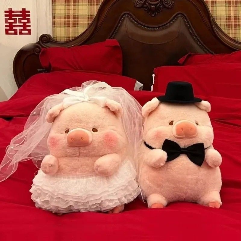 新款压床a娃娃一对结婚新婚礼物送新人婚庆公仔陪嫁抱枕猪猪可爱