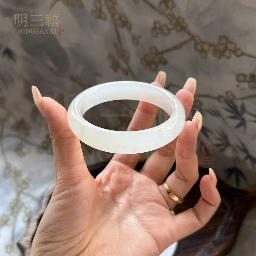新疆和田金丝玉白月光美人条玉镯扁条冰种羊脂白细条圆条手镯