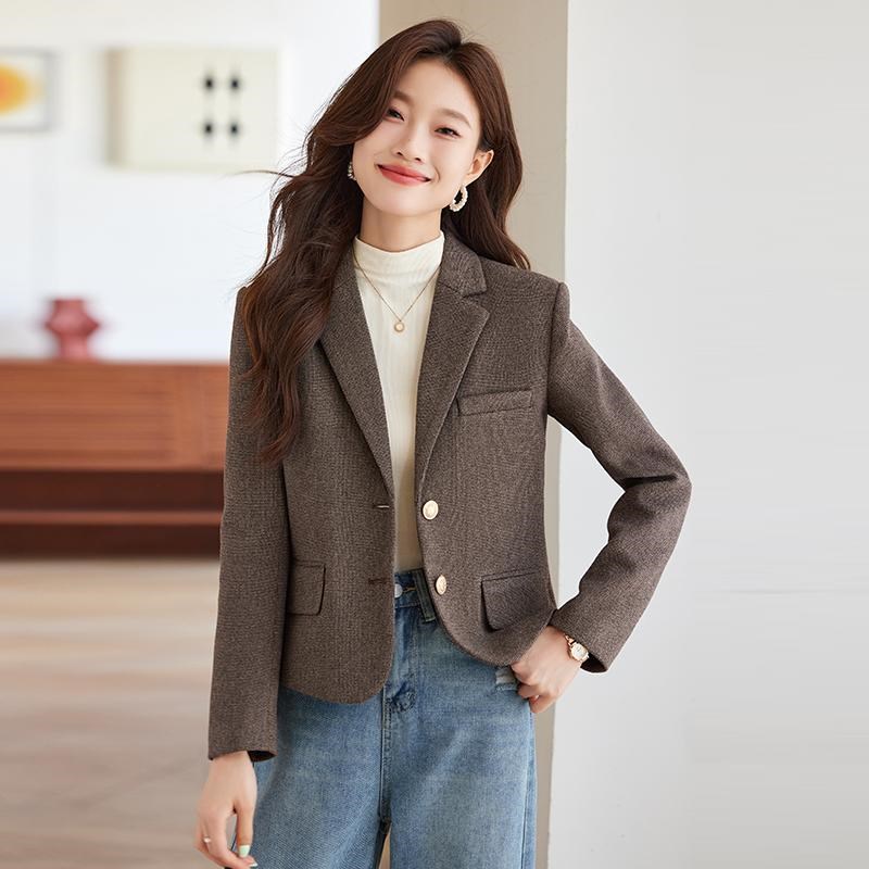 咖色短款毛呢西装外套秋冬新款高级感小个子气质休闲呢子西服上衣