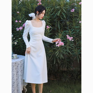 白色长袖连衣裙子女春秋法式小个子高级感礼服领证小白裙收腰长裙