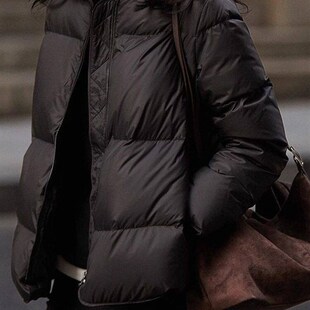 经典95白鹅绒黑色短款鹅绒服棒球服羽绒服外套轻奢轻薄女款冬新品